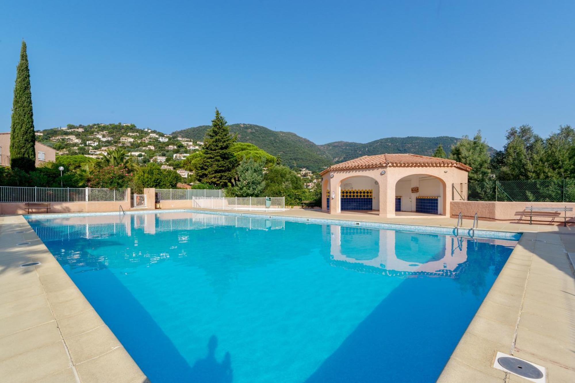 Residence Partenaire Le Domaine De Garlande Кавалер-сюр-Мер Екстер'єр фото